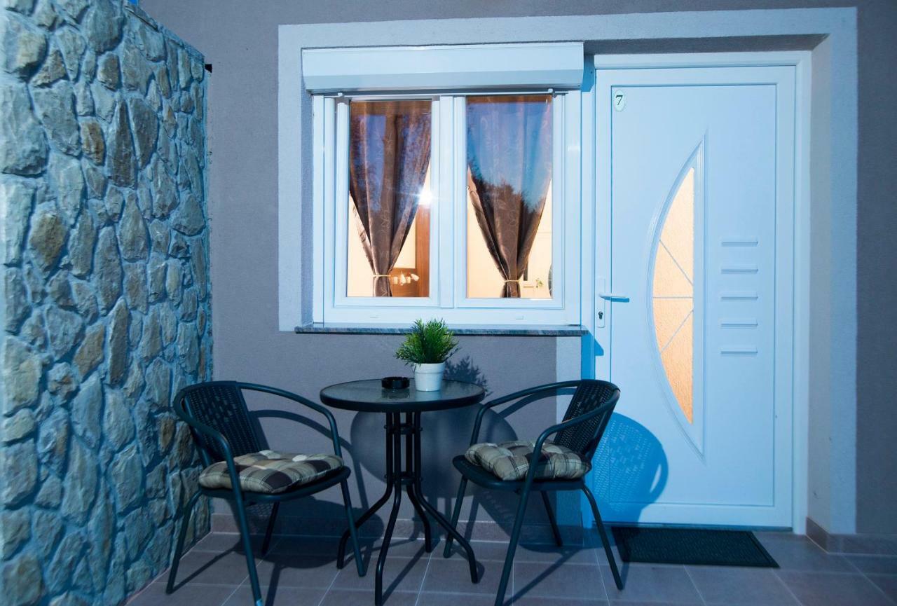 Black Queen Guesthouse Grabovac  Exterior photo